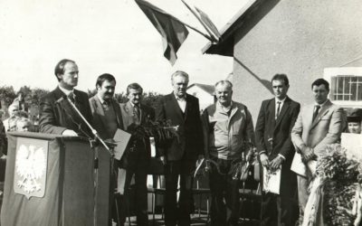 Dożynki w miejscowości Sucha Wieś. Lata 80. Dożynki w miejscowości Sucha Wieś. Lata 80.